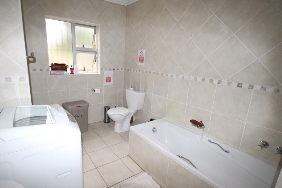 10 Bedroom Property for Sale in Dorchester Heights Eastern Cape